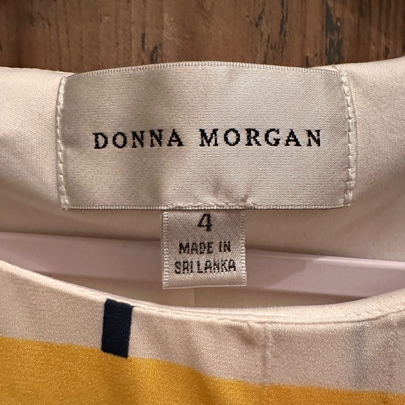Donna Morgan sits just just above  the knee size 4 - Picture 3 of 3